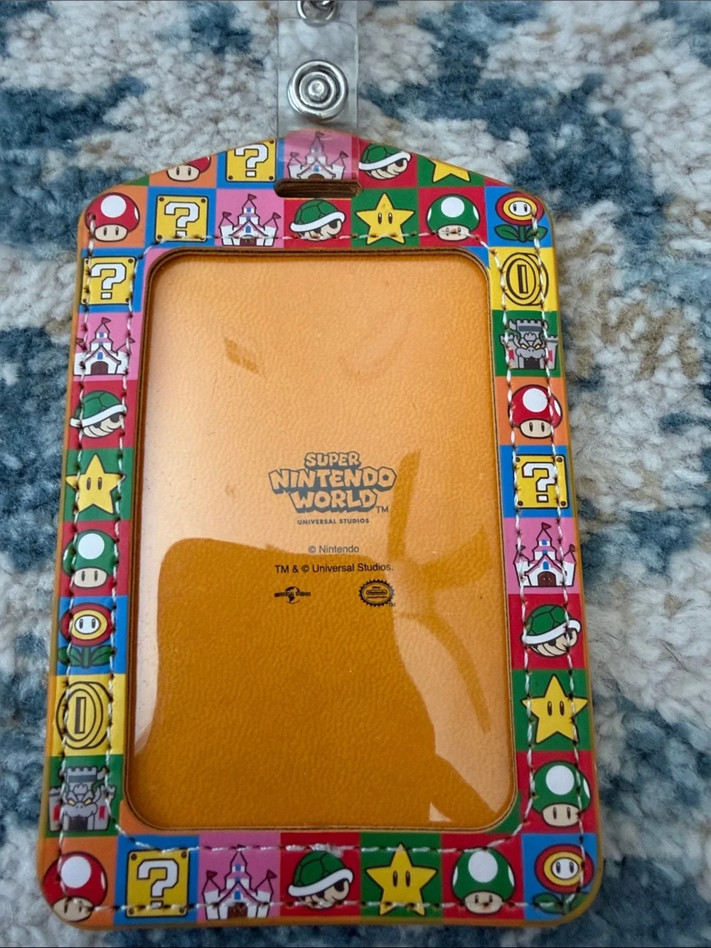Universal Studios Super Nintendo Bowser Graphic Card Holder w/ Retractable Clip